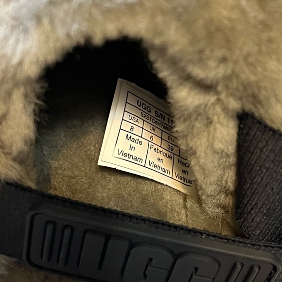 New Ugg Size 8 w super fluff slipper - Picture 9 of 14